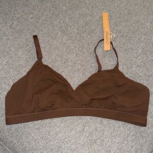 Skims FITS EVERYBODY bralette